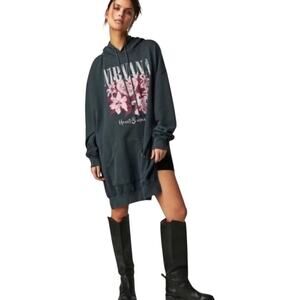 RARE Free People x Daydreamer Nirvana Heart Shaped Box Hoodie size S
